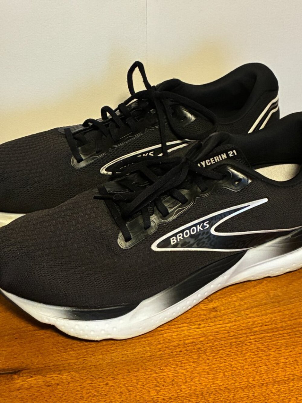 Brooks Glycerin 21 running shoe